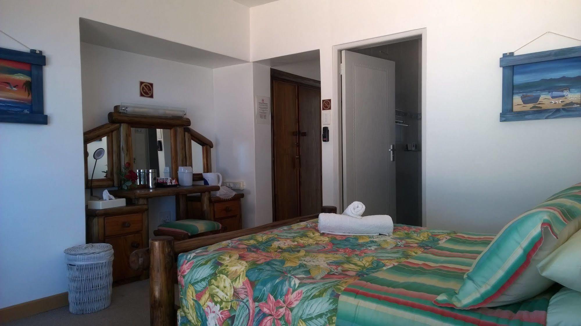Sea Otters Lodge Kini Bay المظهر الخارجي الصورة