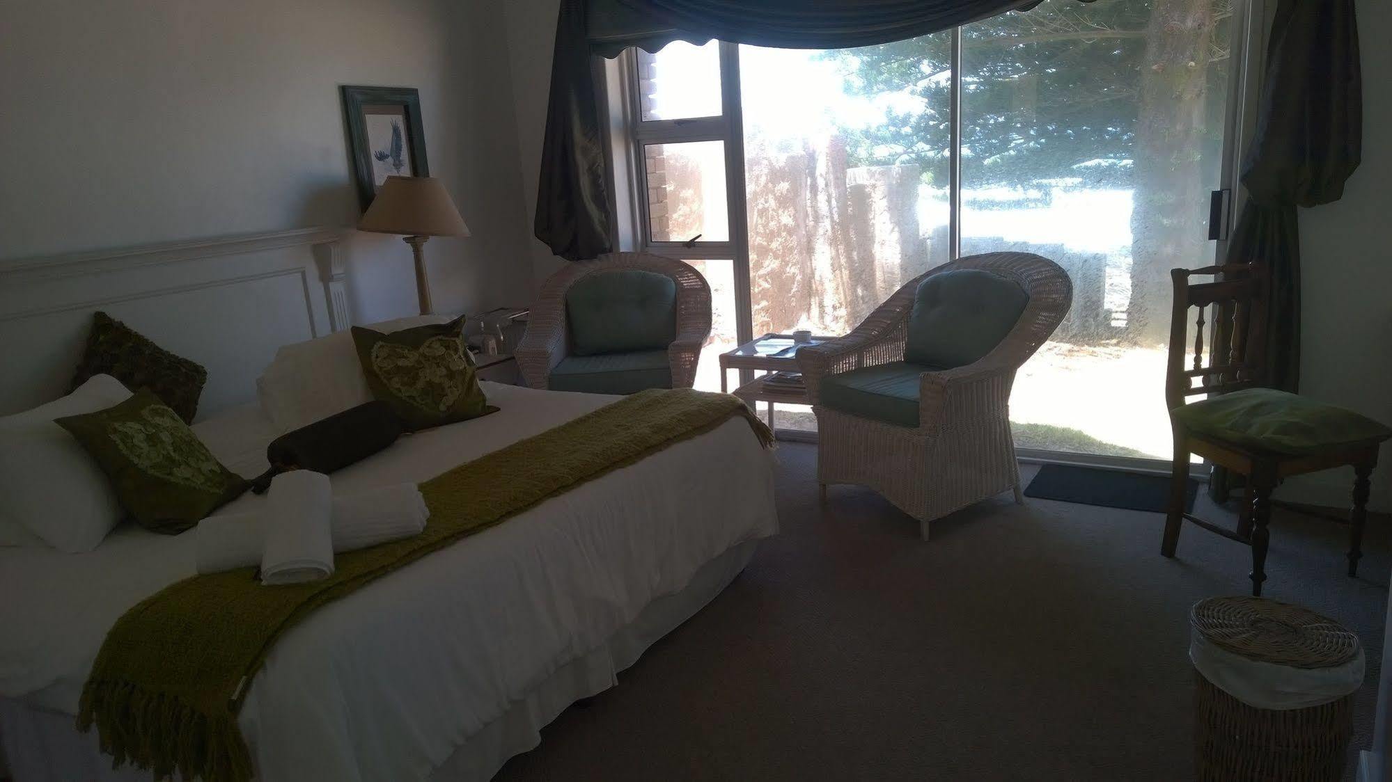Sea Otters Lodge Kini Bay المظهر الخارجي الصورة
